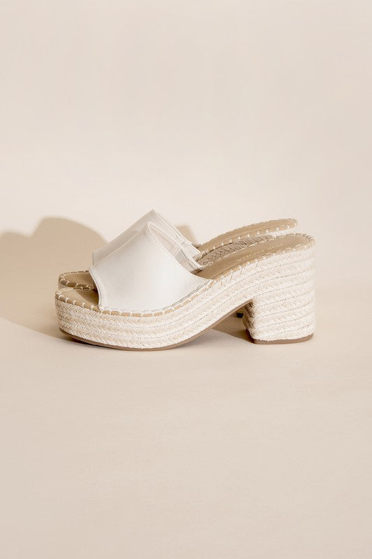 LOCK-1 SLIDE MULE HEELS