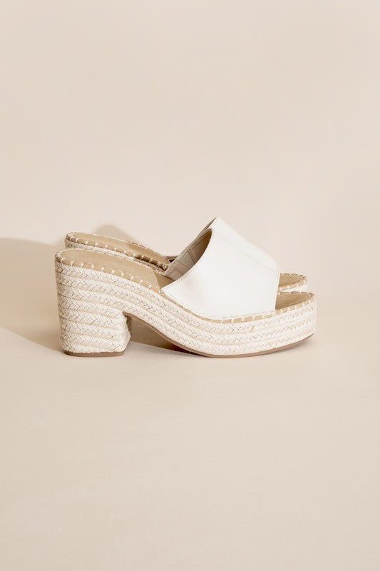 LOCK-1 SLIDE MULE HEELS