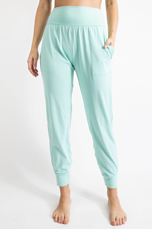 PLUS SIZE BUTTER SOFT JOGGERS WITH POCKETS