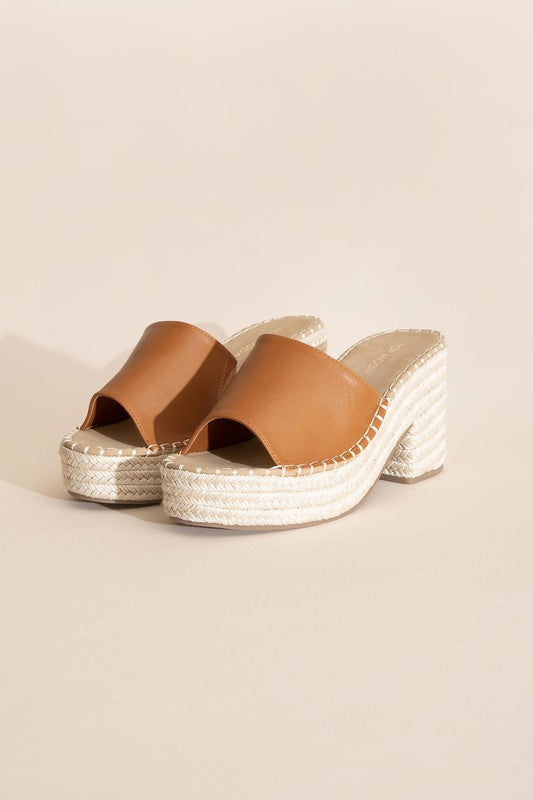 LOCK-1 SLIDE MULE HEELS