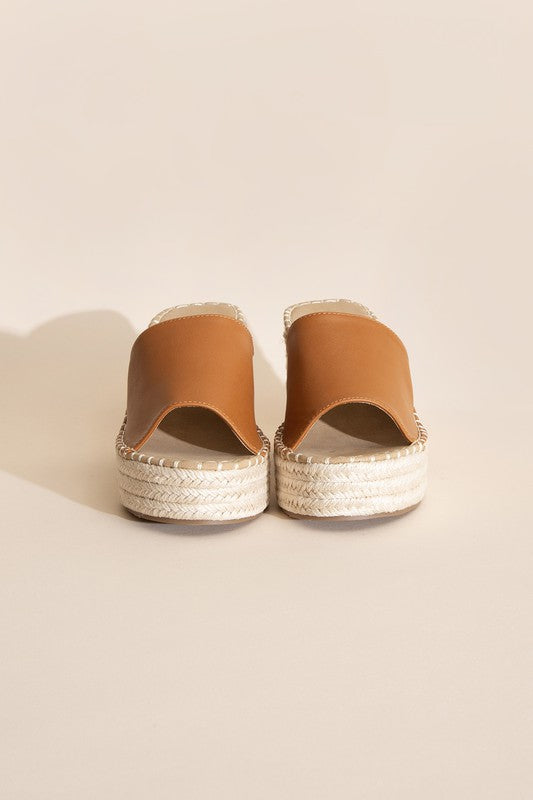 LOCK-1 SLIDE MULE HEELS