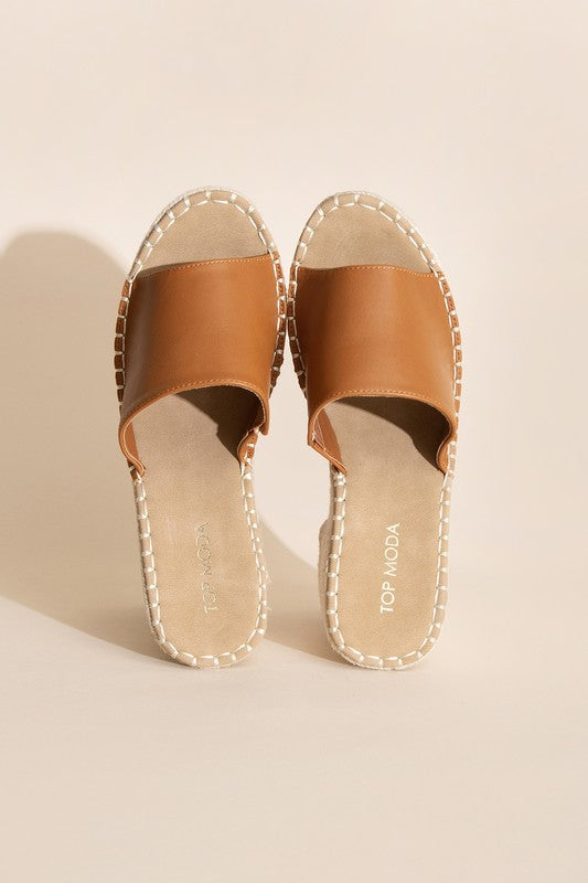 LOCK-1 SLIDE MULE HEELS