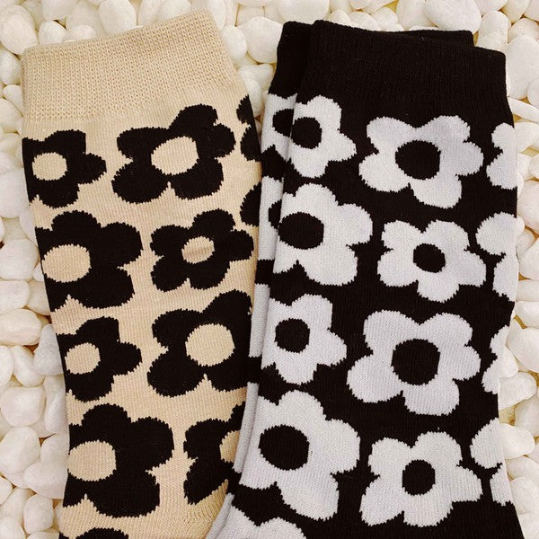 Modern Daisy Socks Set Of 2 Pairs