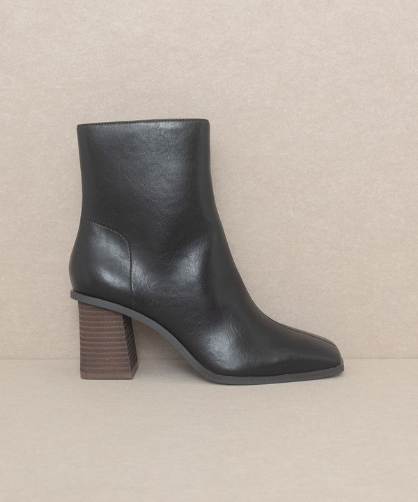 Oasis Society Vera Square Toe Ankle Boots